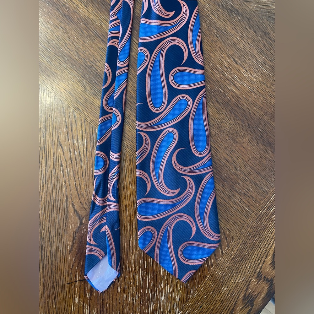 Yves Saint Laurent Vintage Blue and Coral Paisley Tie